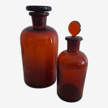 Glass apothecary jars