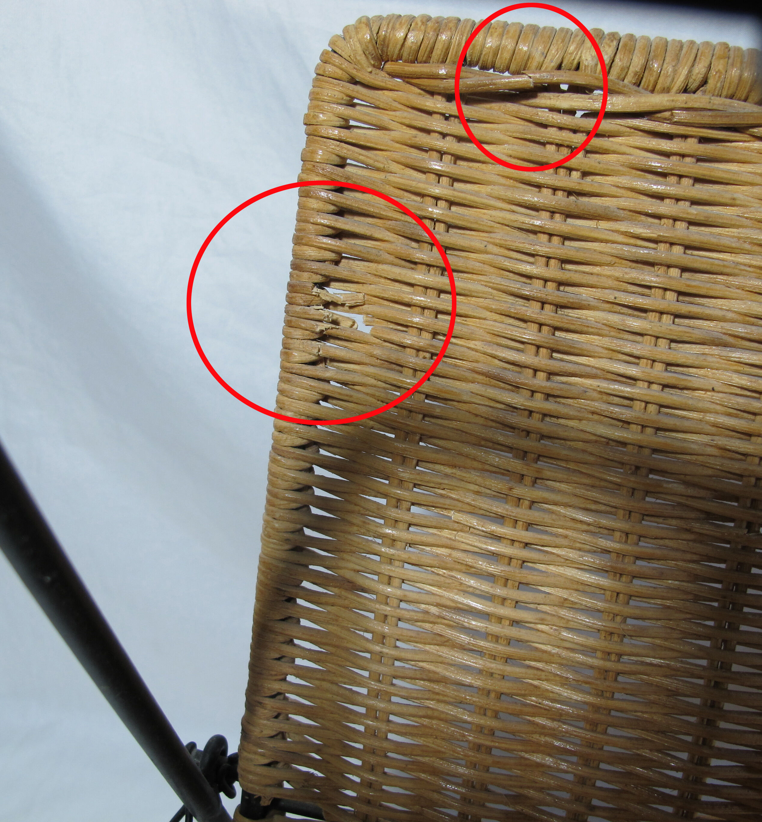 Vintage magazine rack in metal and wicker