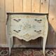 Commode peinte de style Louis XV d'enfant