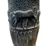 Vase en terre cuite polychrome a décor d'antilopes XX siècle