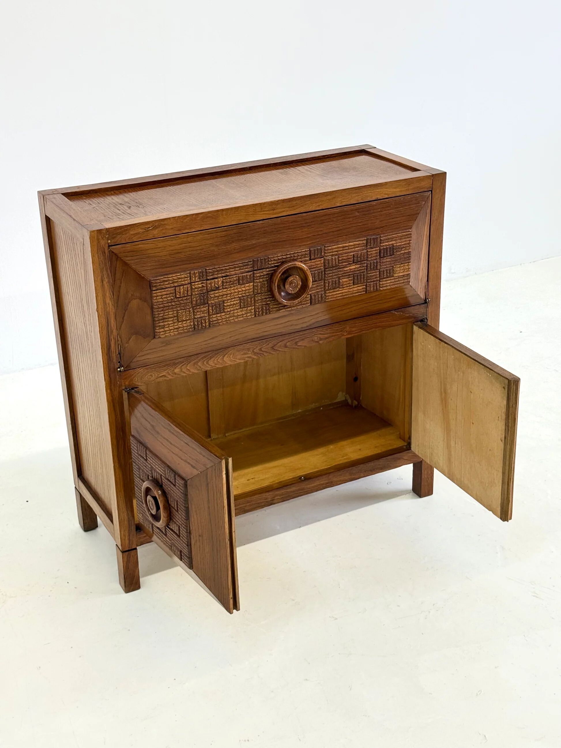 Italian Art Deco cabinet by Guglielmo Pecorini