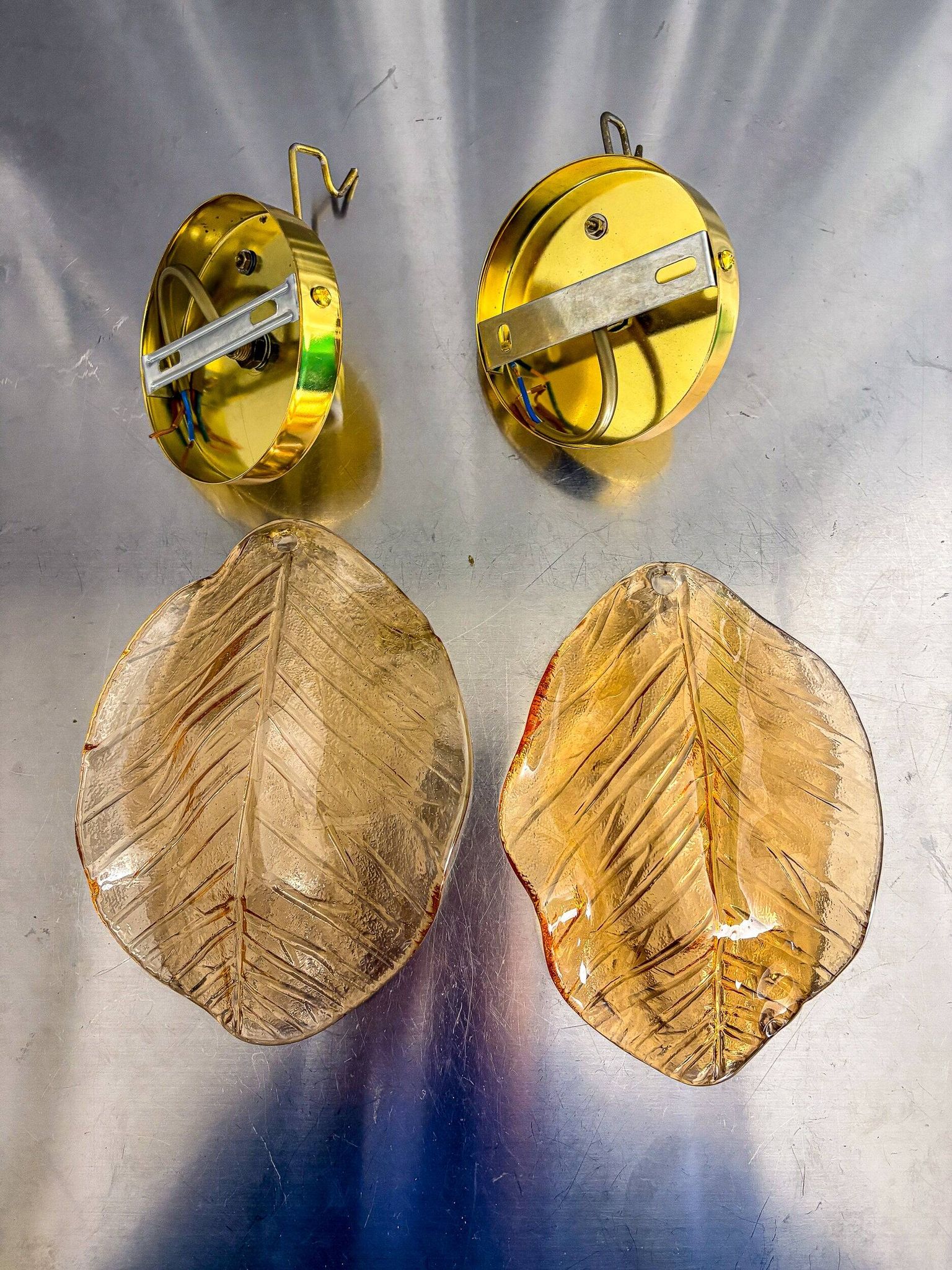 Pair of "Leaf" Murano pink glass wall sconces, Italy, 1970s