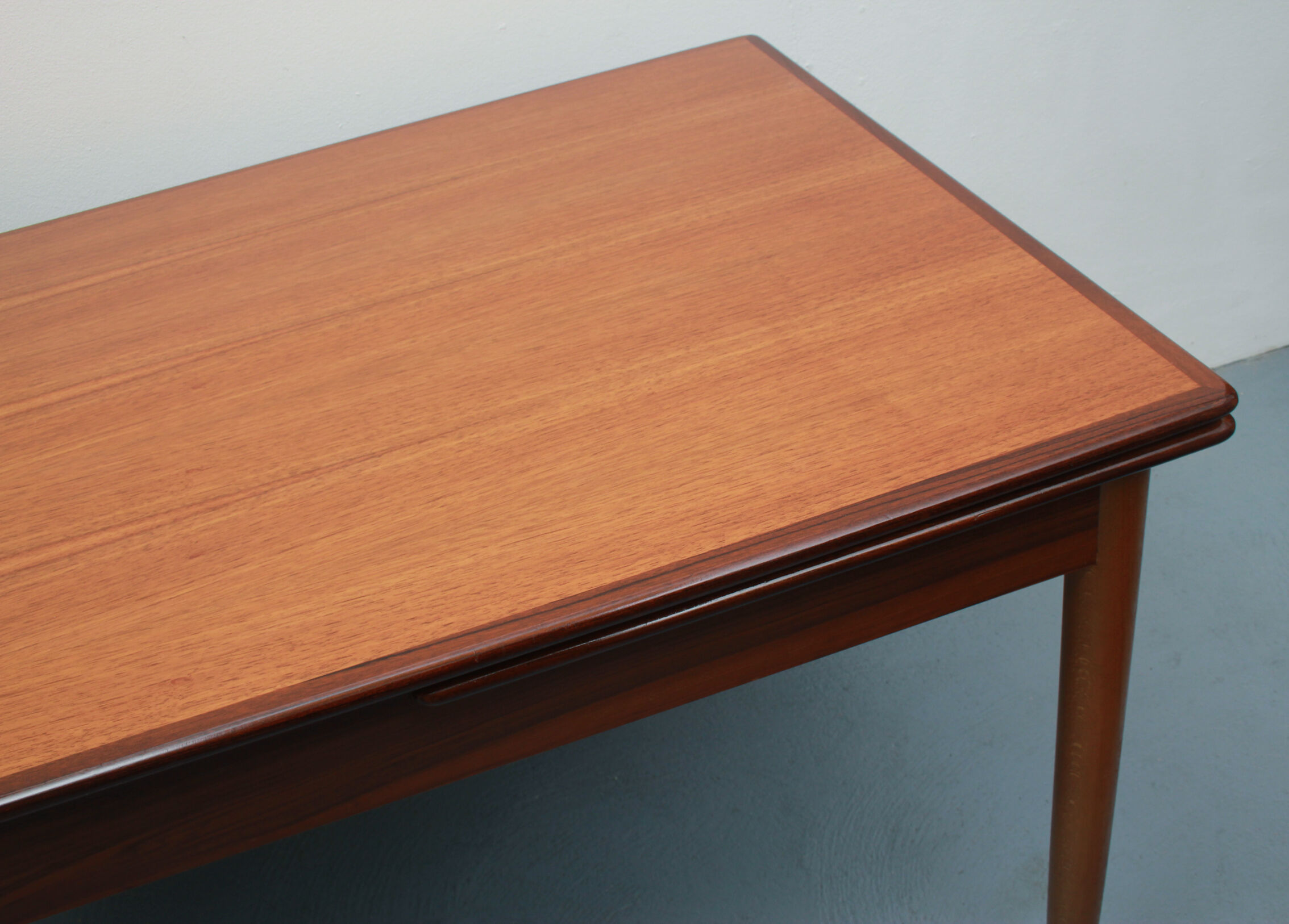 1960s diningtable in rosewood