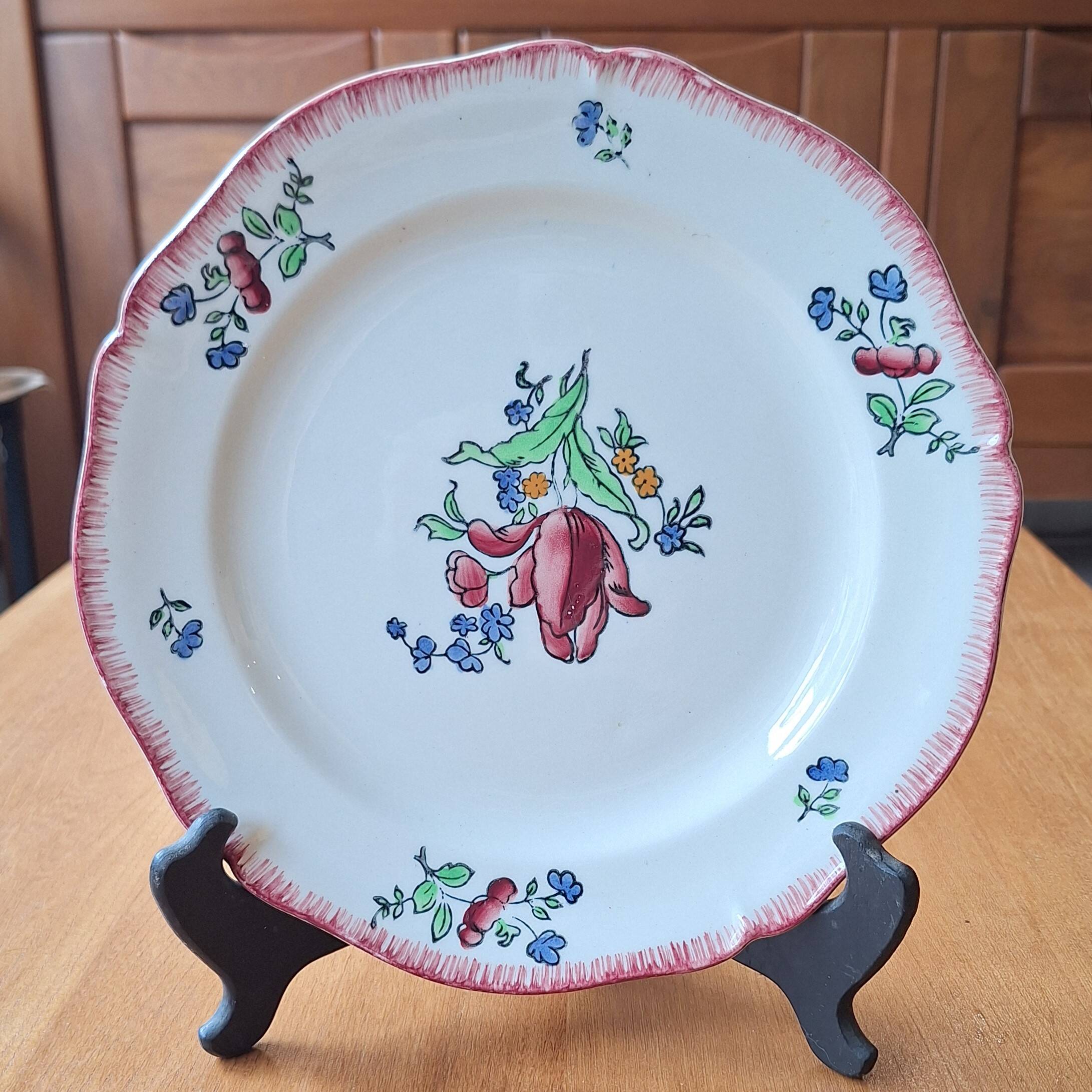 Gien pottery plate model Lorraine handmade