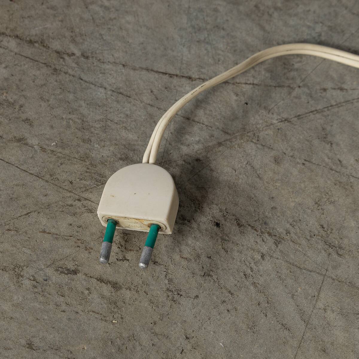 Vintage 20thc italian floor lamp by harvey guzzini for guzzini c.1970