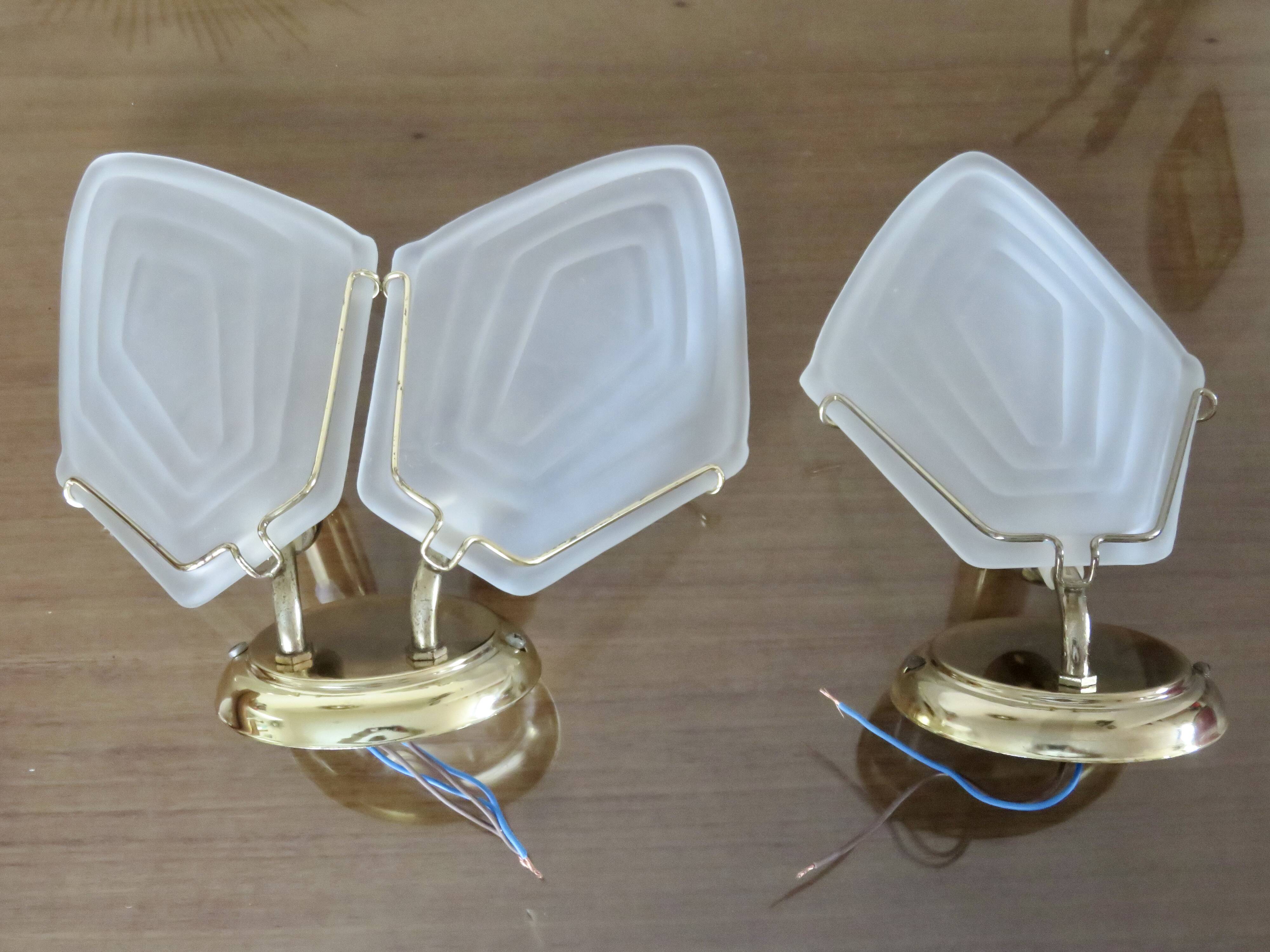 Double wall lamp in frosted glass and gold metal from the 70s