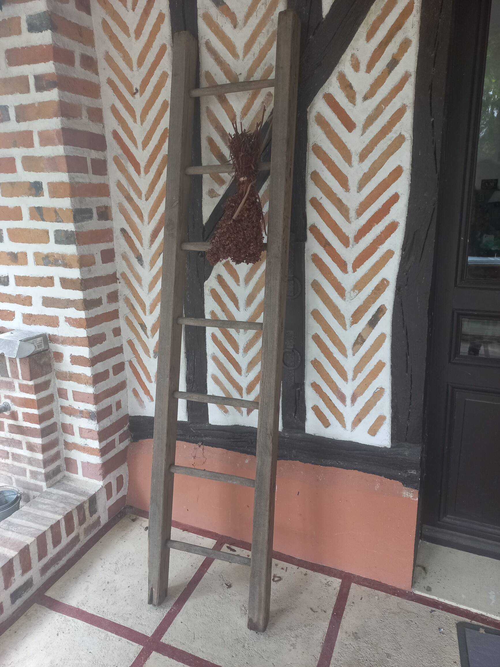 Old oak ladder