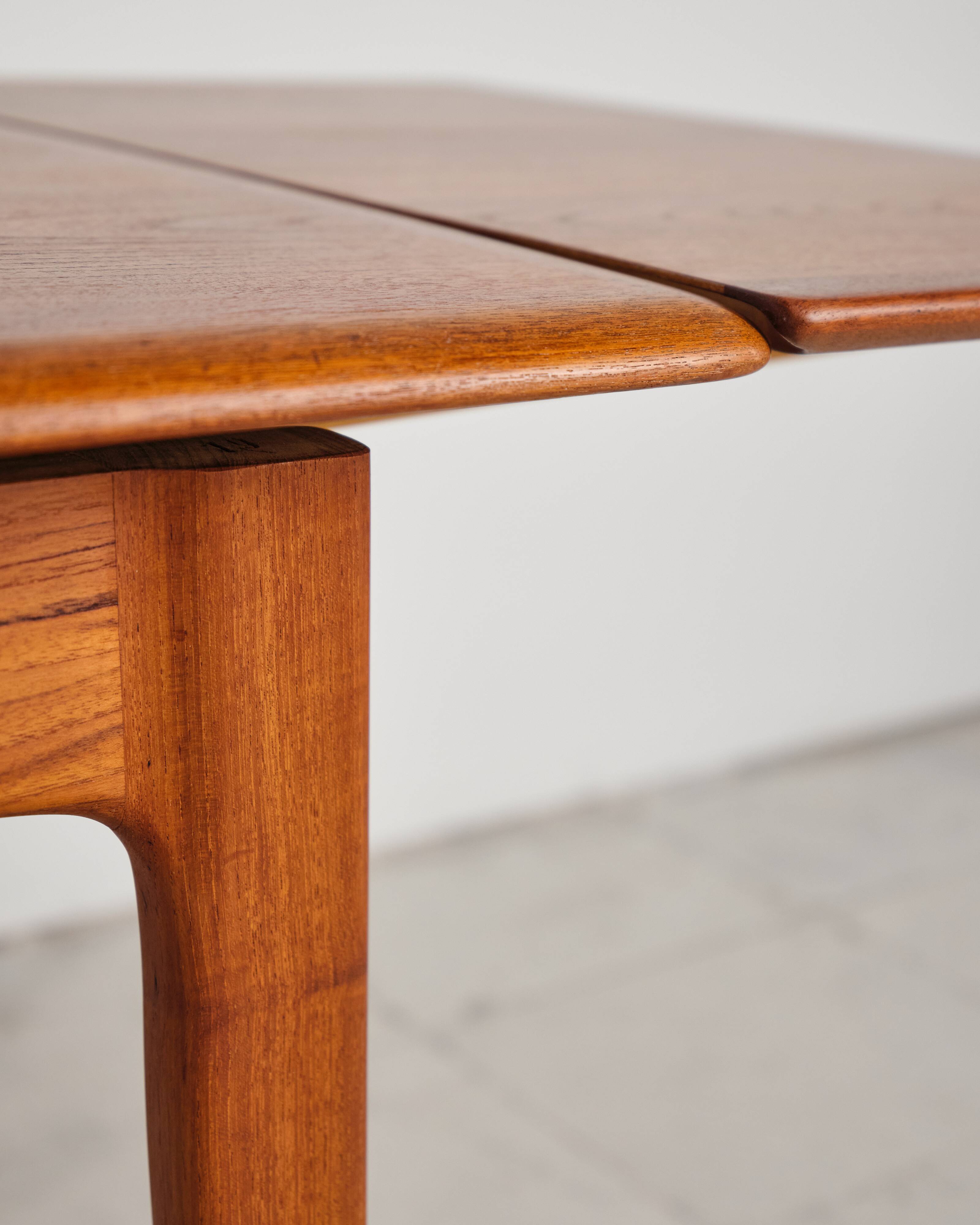 Extendable table by Svend Aage Madsen for K. Knudsen & Son