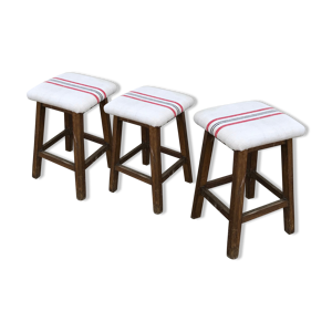 Trio de tabourets d atelier anciens vintage en chêne assise lin