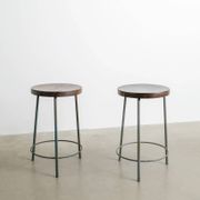 Paire de tabourets de bar hauts Pierre Jeanneret, années 1950