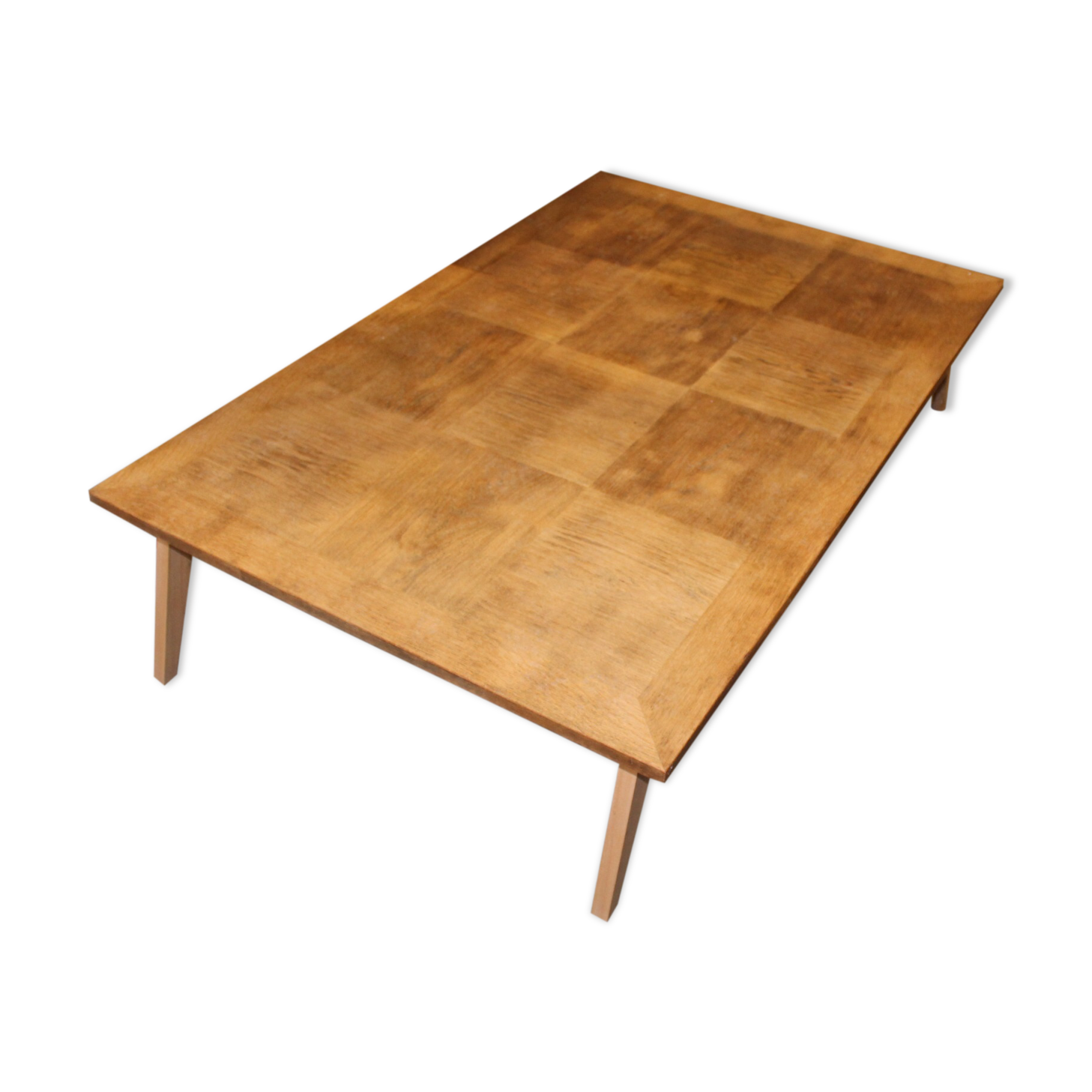 Low table compass feet