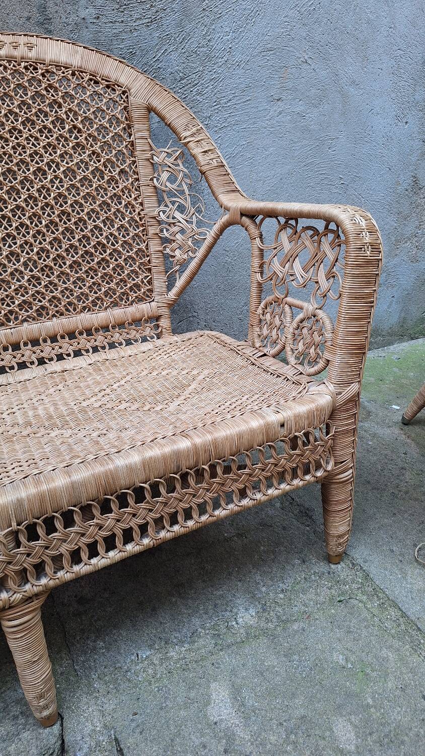 Peacock rattan garden set with bench and armchair