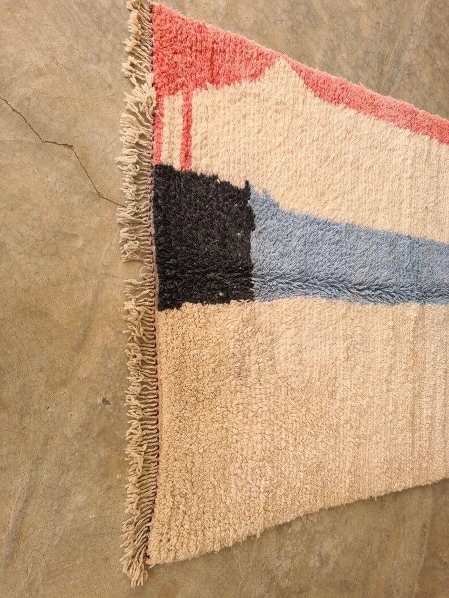 Tapis beni mrirt fait main taille 150 x 250 cm