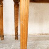 Paire de commodes arbalètes en noyer