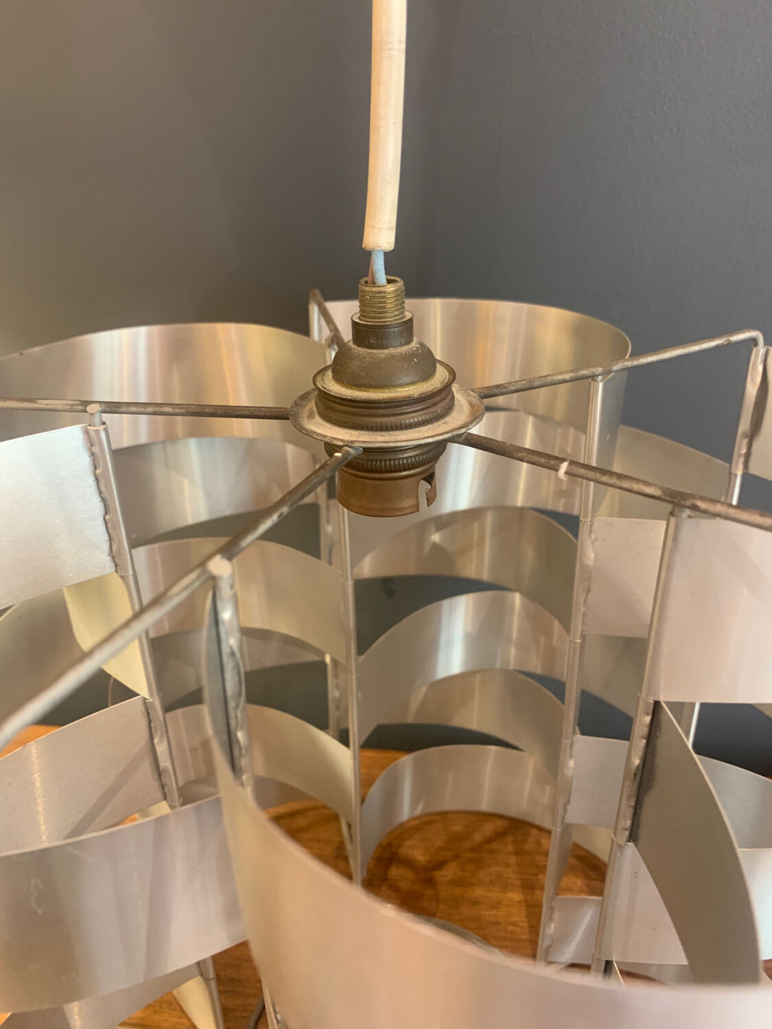 Suspension Max Sauze