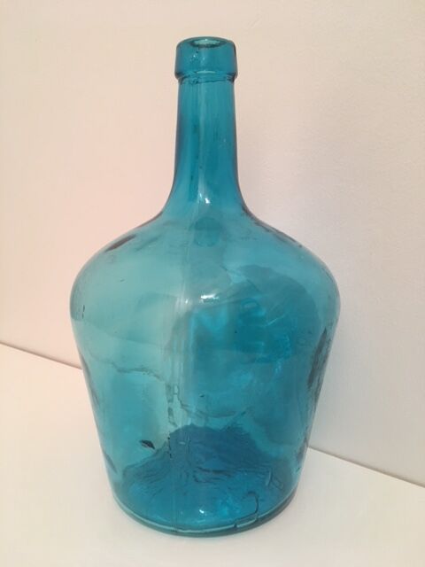 Demijohn, of volume 2L