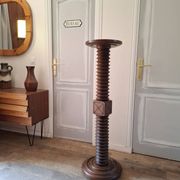 Large press screw seat