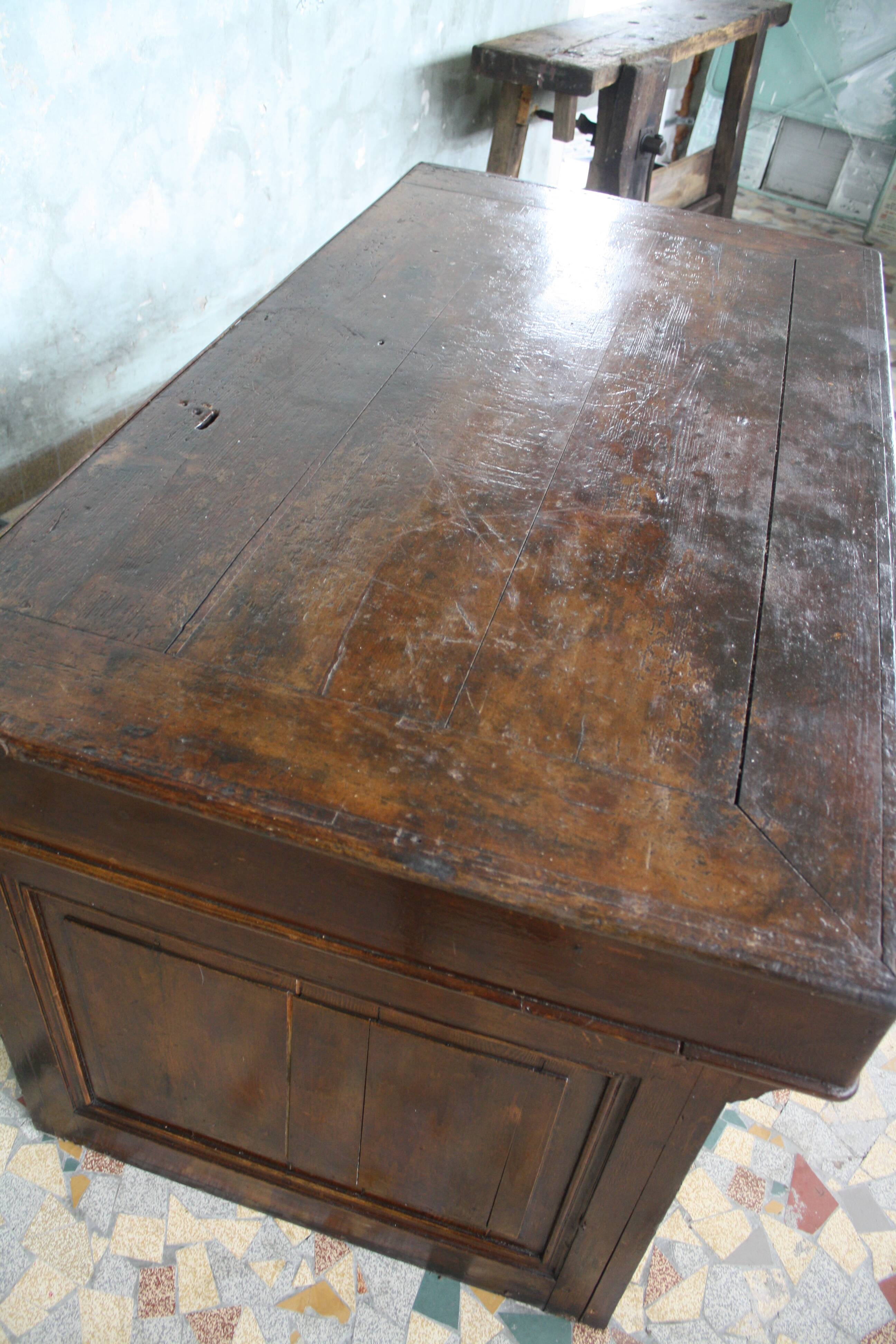 Former trade counter