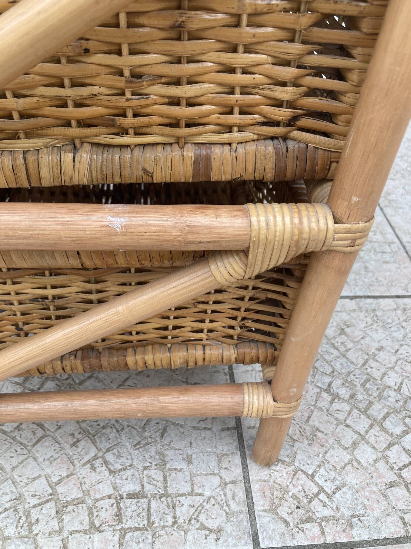 Vintage rattan chiffonier