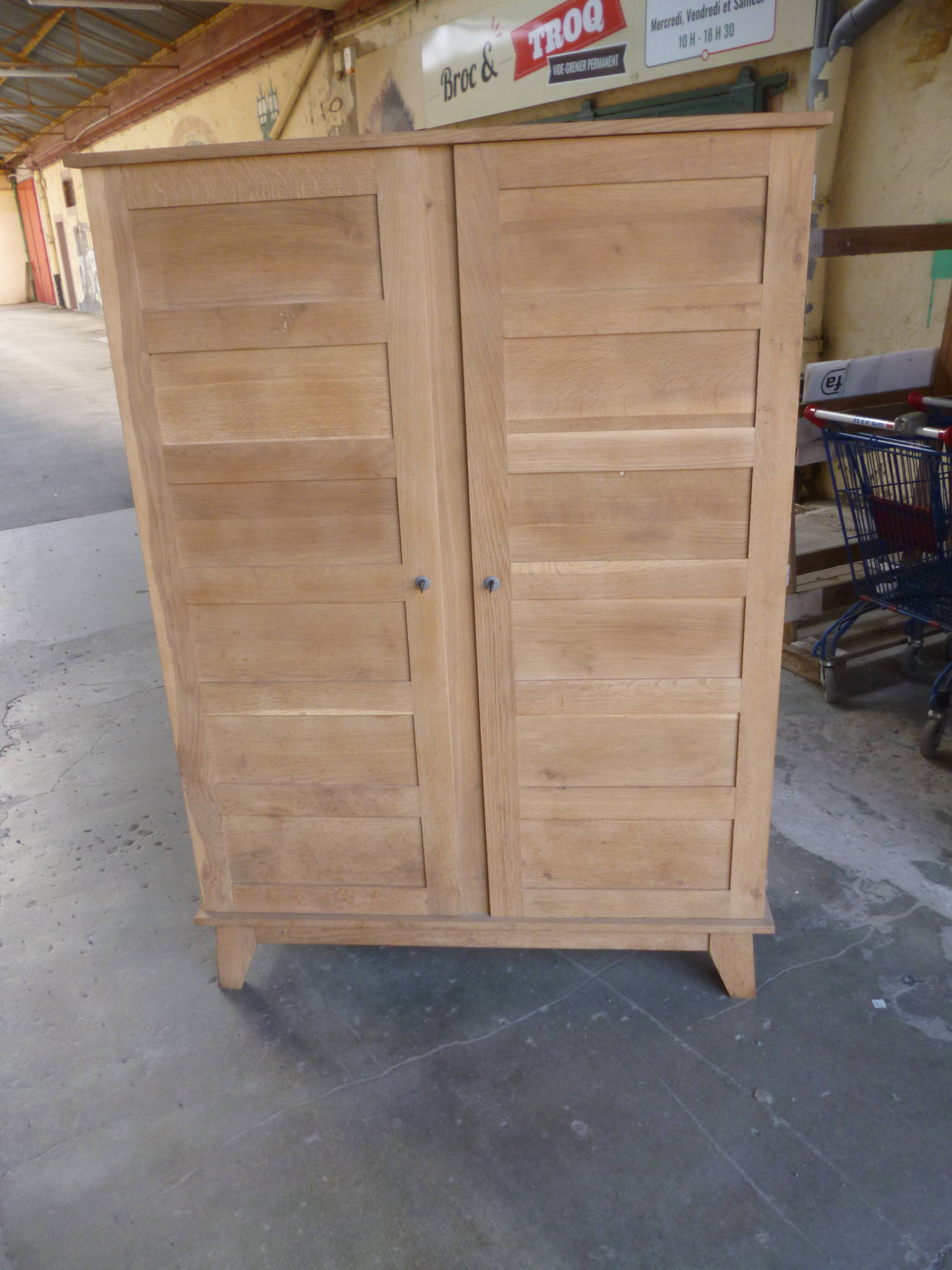 Oak cabinet by René Gabriel