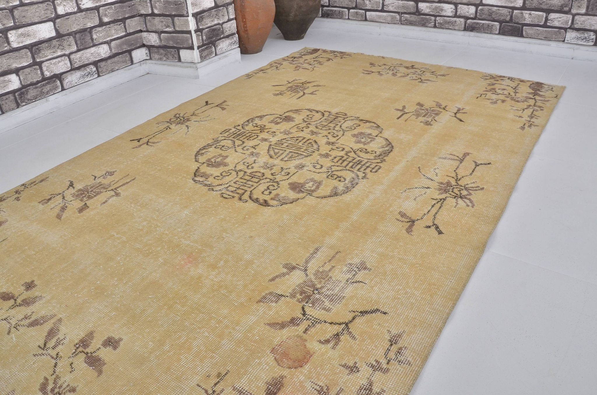 Tapis vintage Oushak neutre sku1833