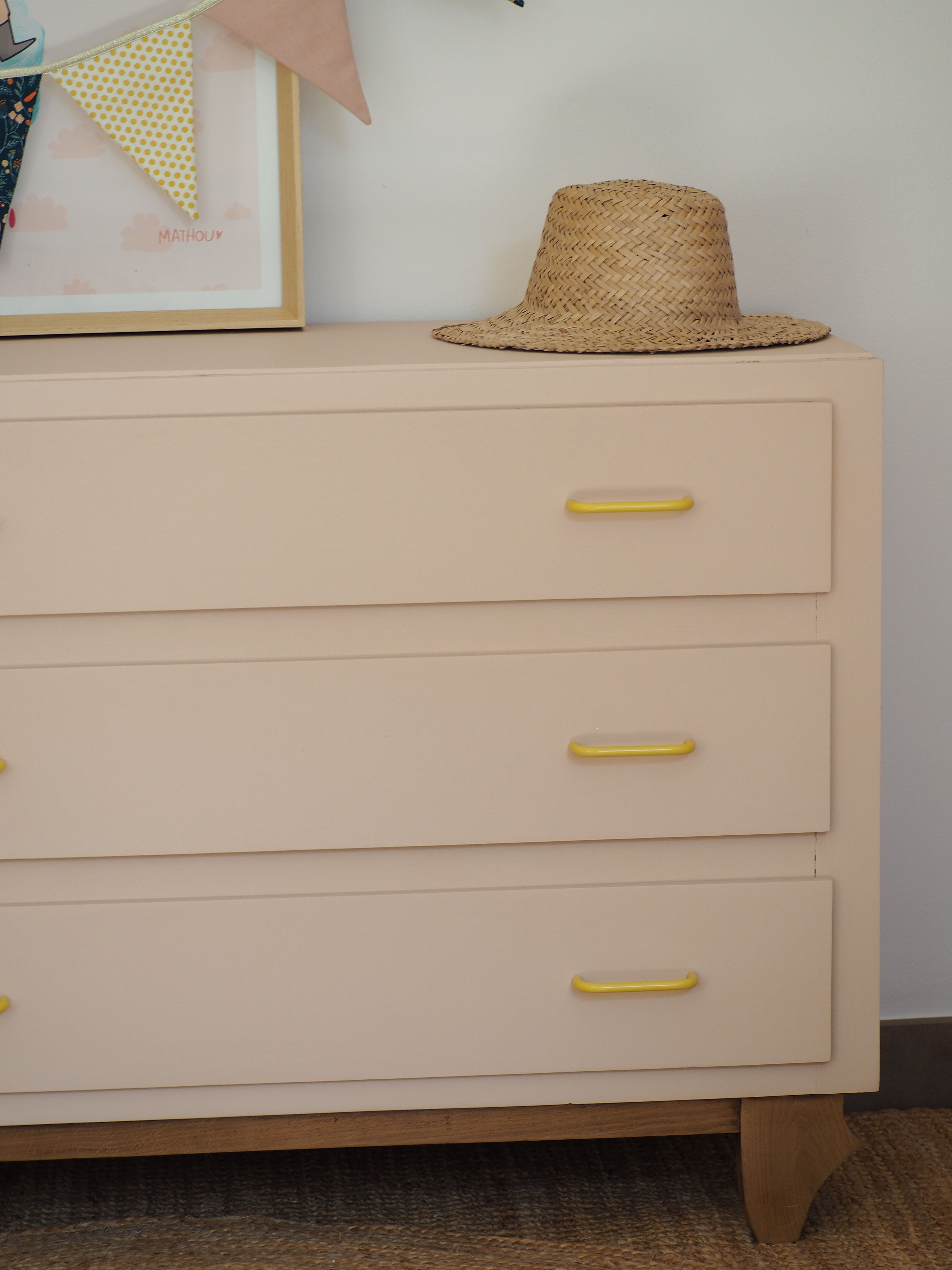 Art Deco chest of drawers
