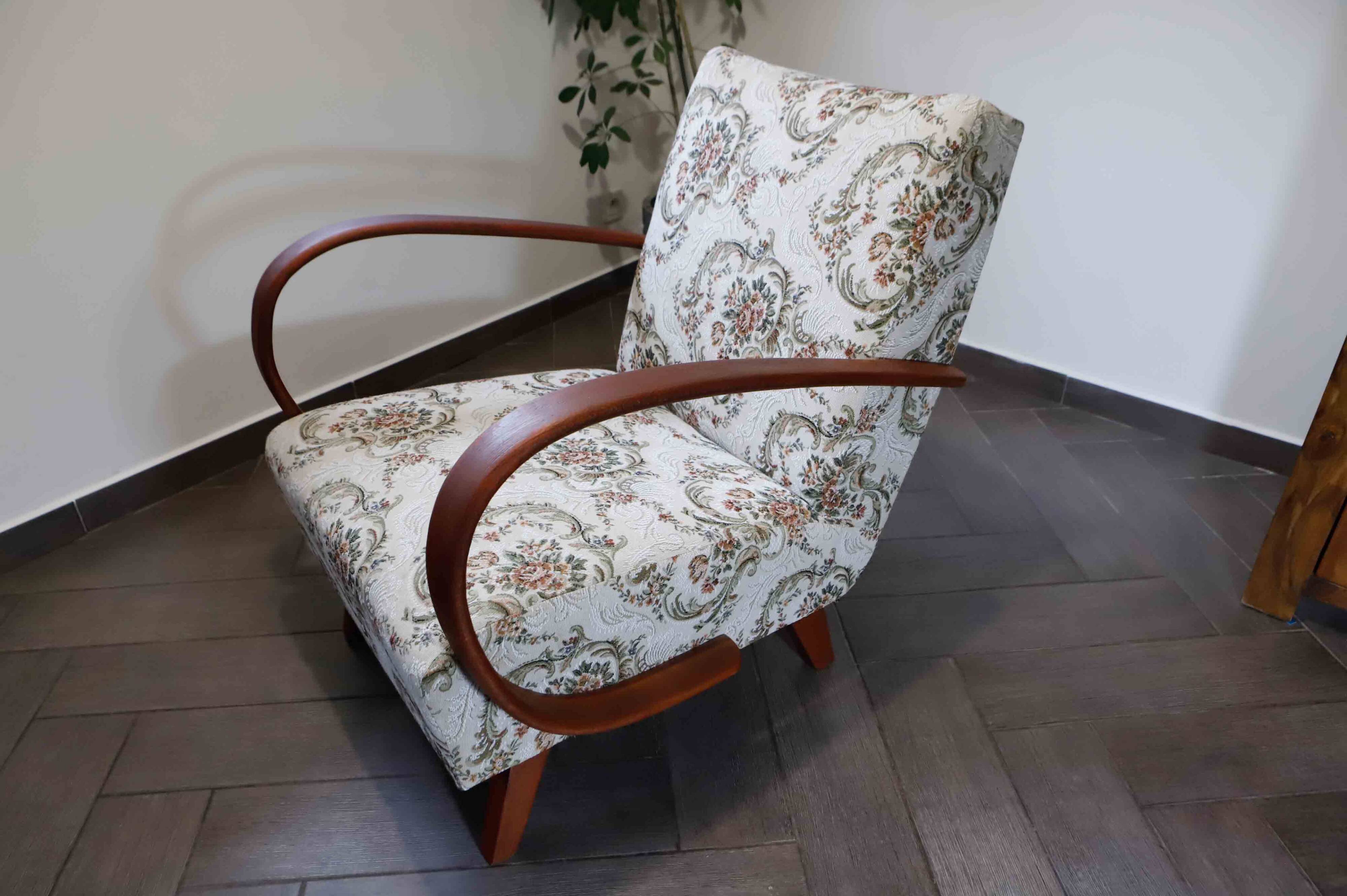 Set of 2 Style Halabala Lounge Armchairs