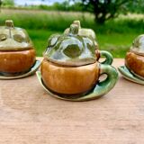 4 pots en barbotine figurant un poivron, début XXème