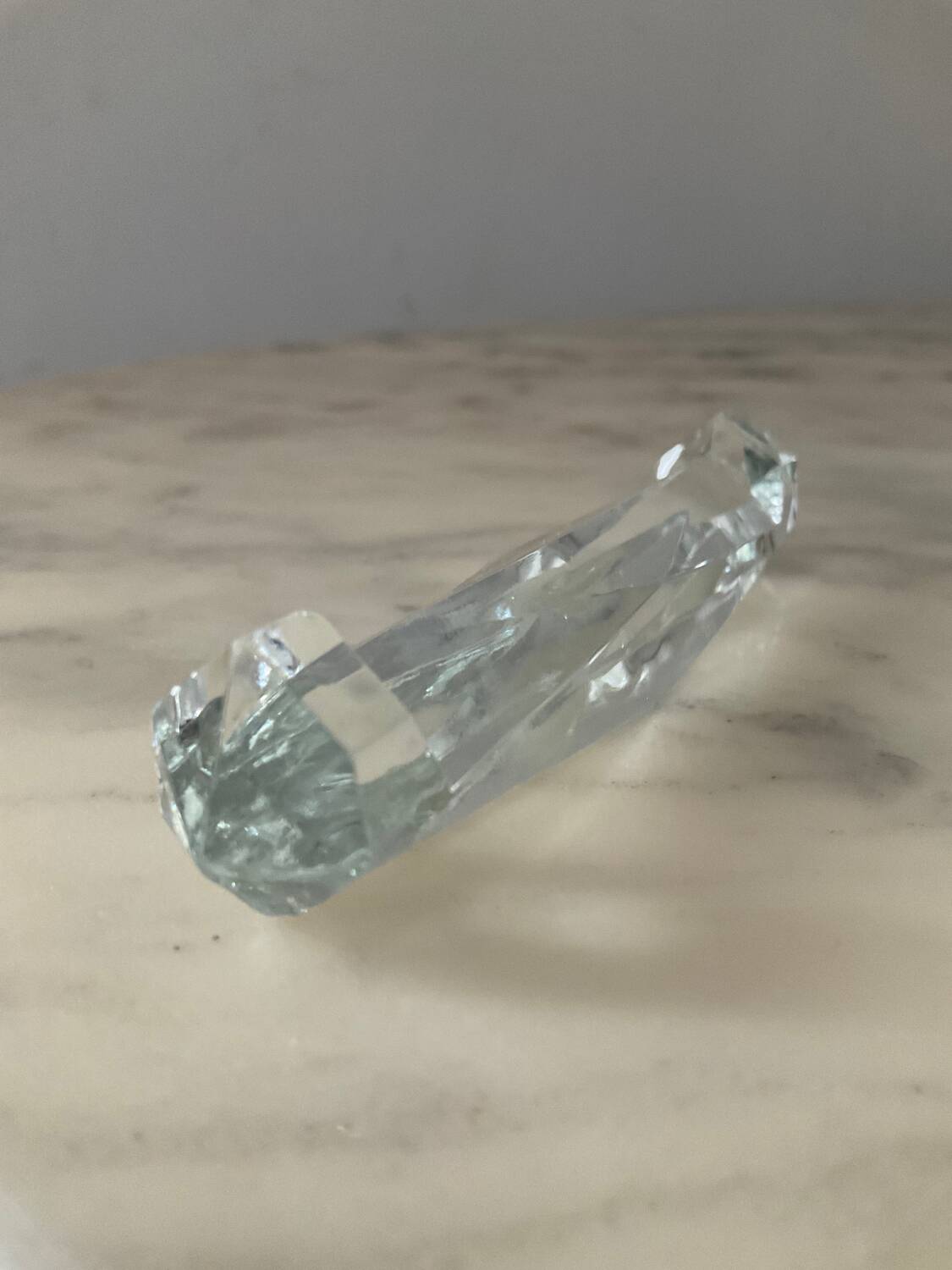 Series of 10 cut crystal knife holders