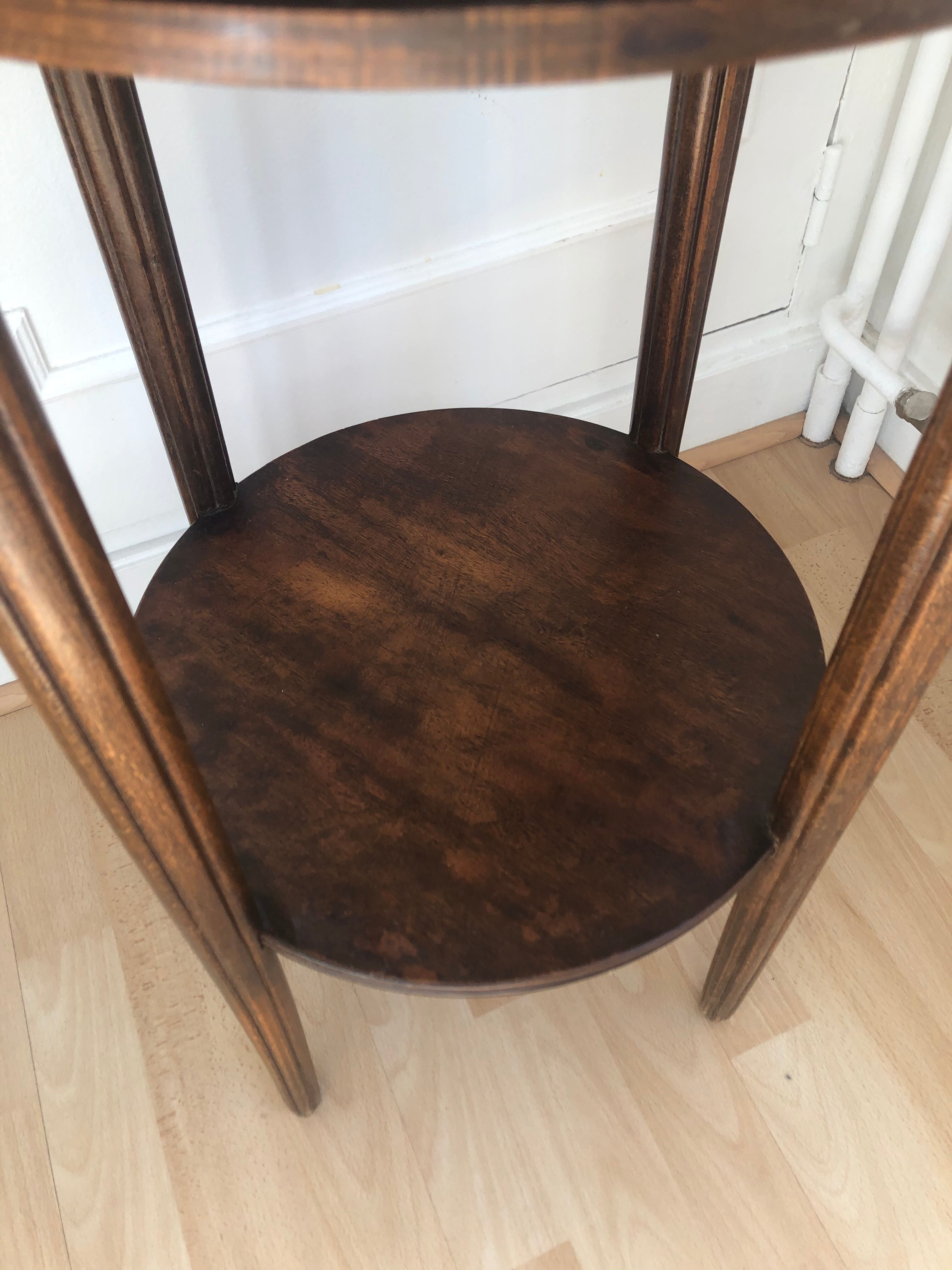 Guéridon rond en bois