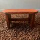 Petit tabouret ou repose pied en bois