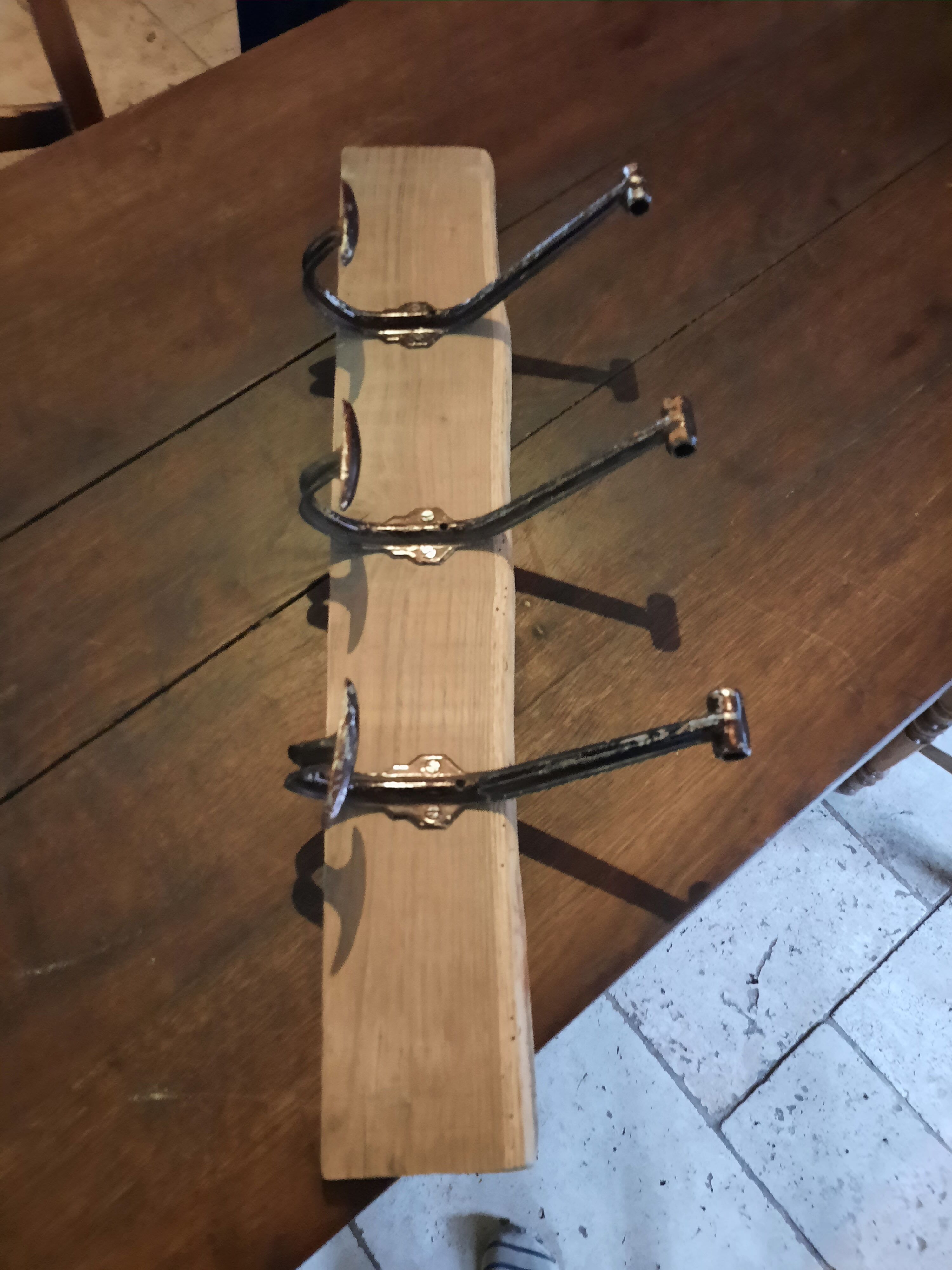 Wall coat holder 3 patères