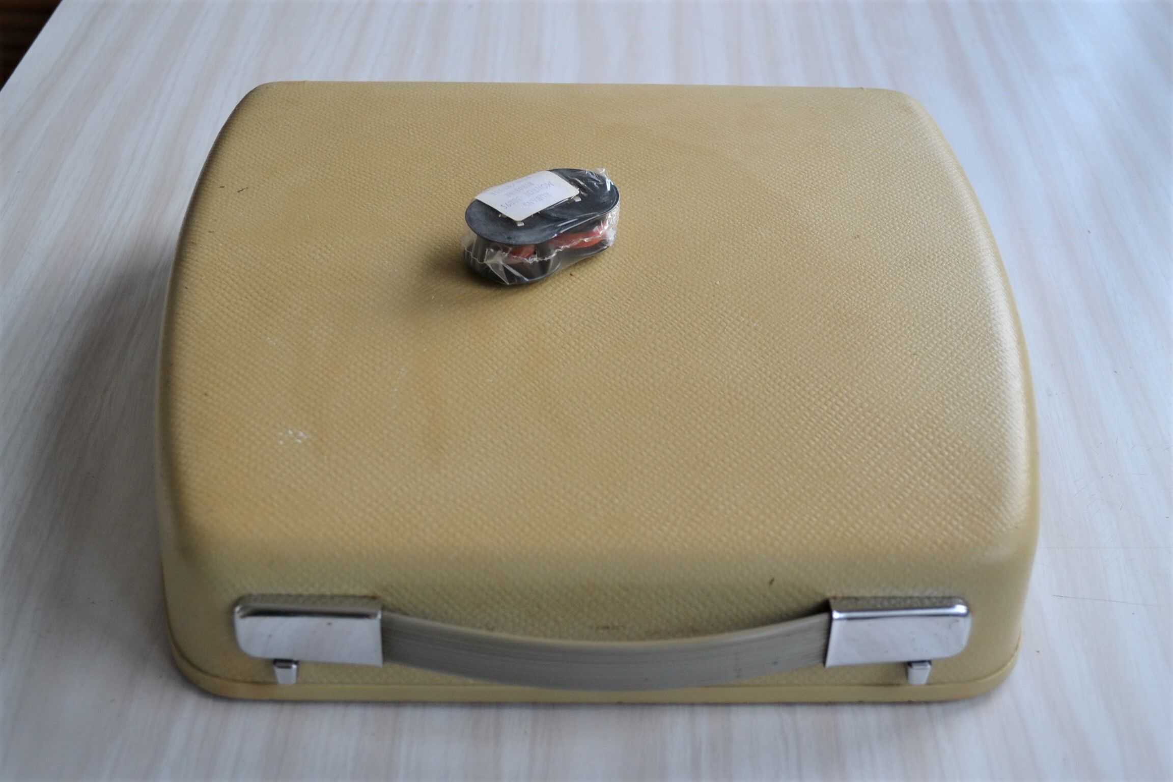 Portable typewriter Triumph model Tippa 1960s