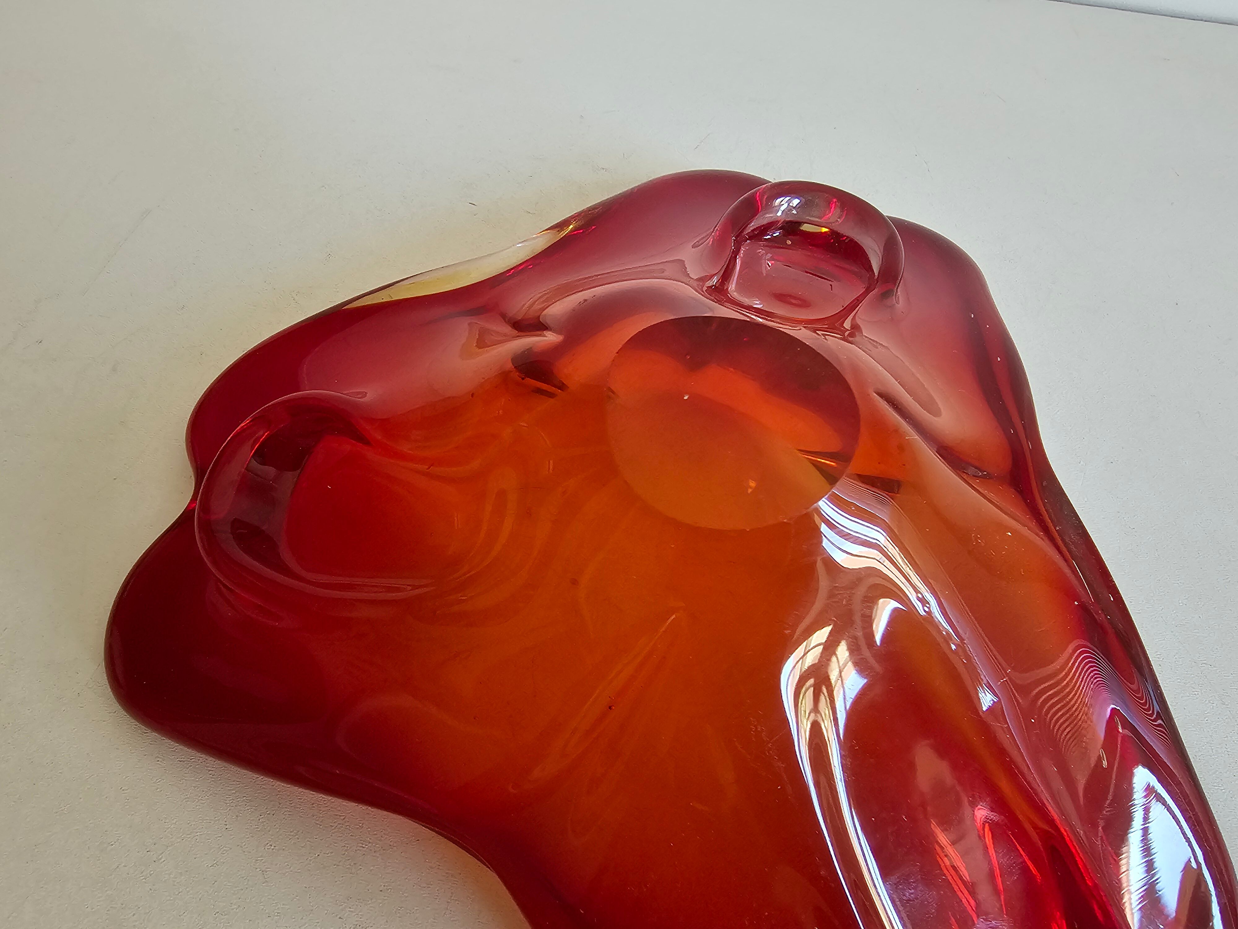 Transparent orange glass bowl in the Murano Sommerso style, 24cm.