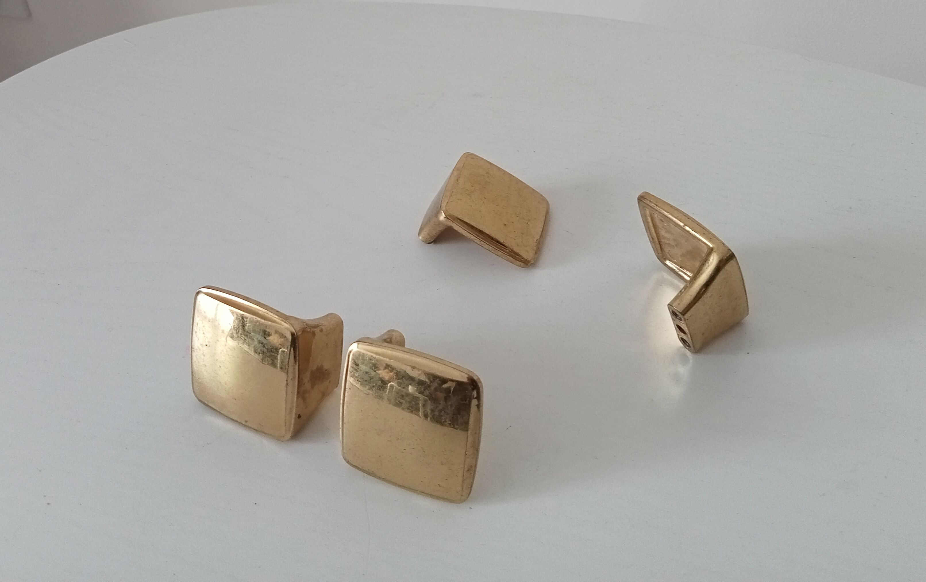 Vintage furniture handles in solid gilded brass