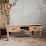 Beautiful oak coffee table