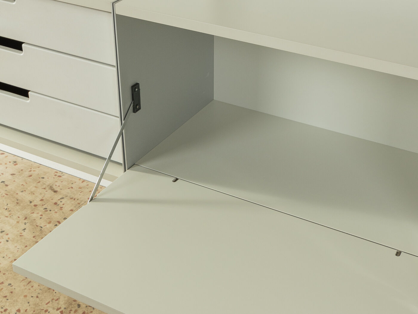 606 Shelving system, Dieter Rams for Vitsœ