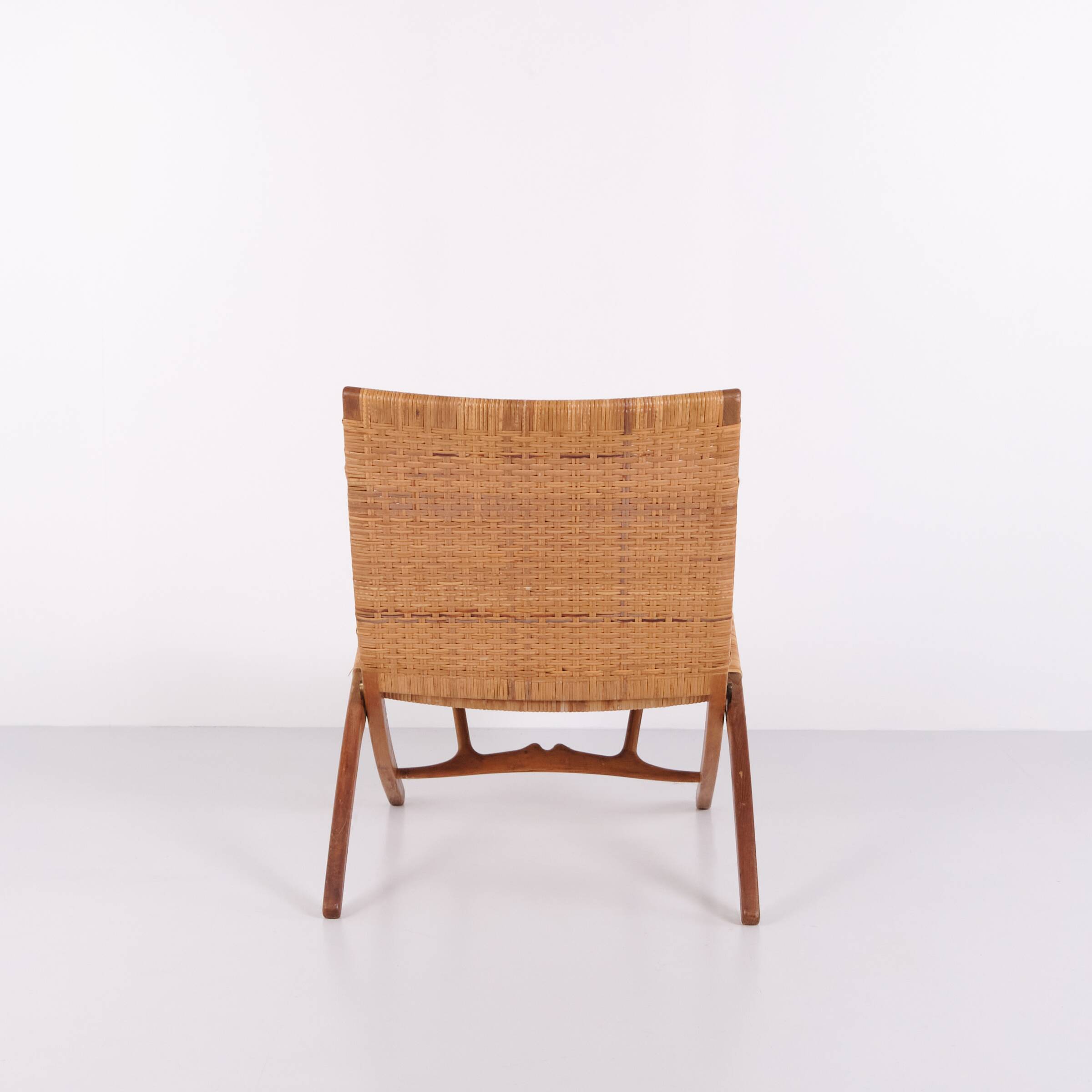 Armchair / folding chair – model JH 512 “The Fireplace Chair” – patinated oak – original cane – Hans J. Wegner – Johannes Hansen – 1950s