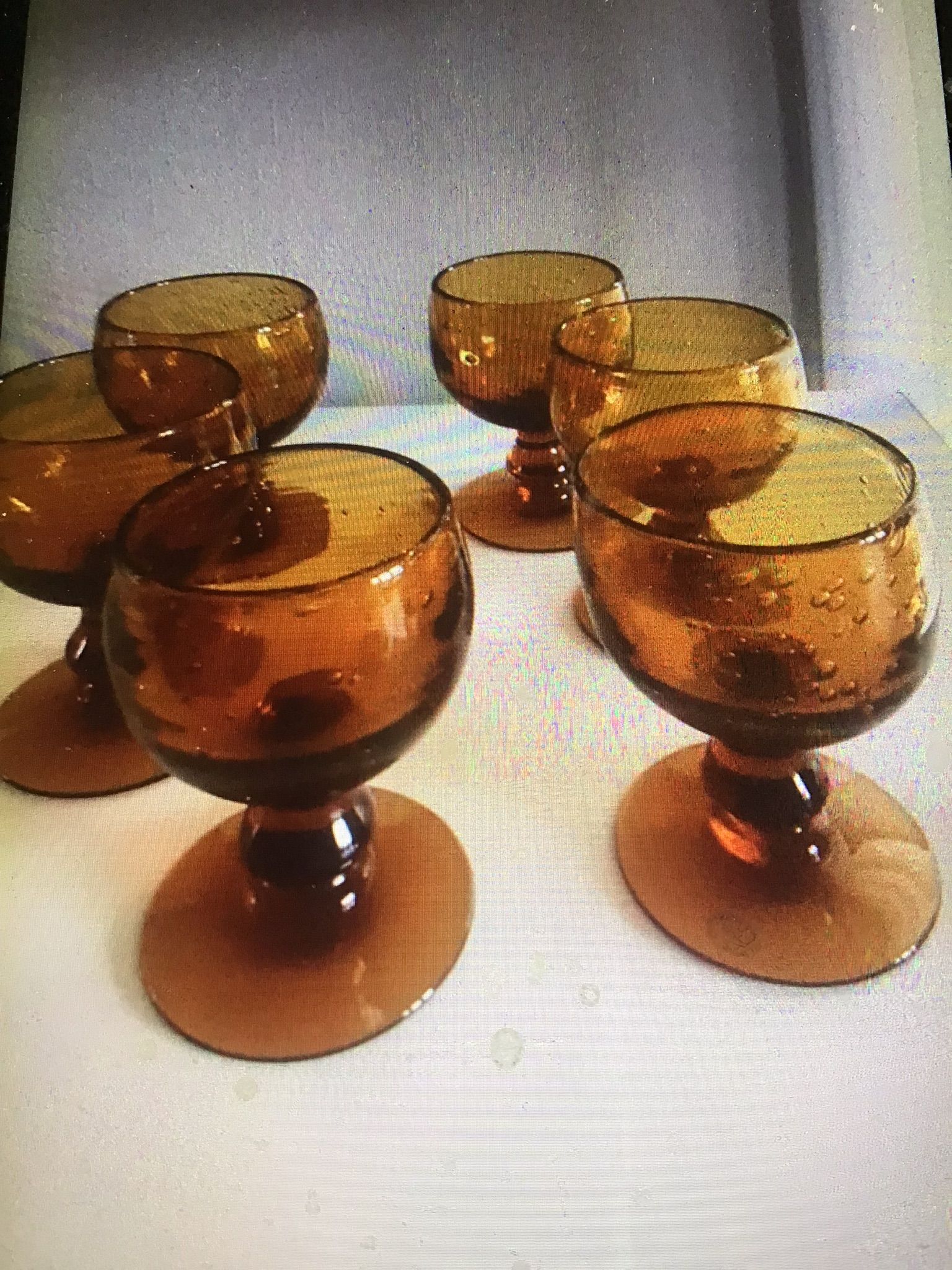 6 large vintage stemmed glasses (70 years) in blown bubble glass from the Biot amber glassworks