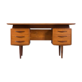 Mid-Century Danish Desk in Teak, 1970s