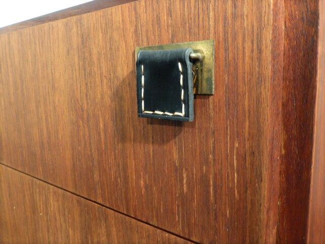 sab dresser in teck laiton and cuir 1960