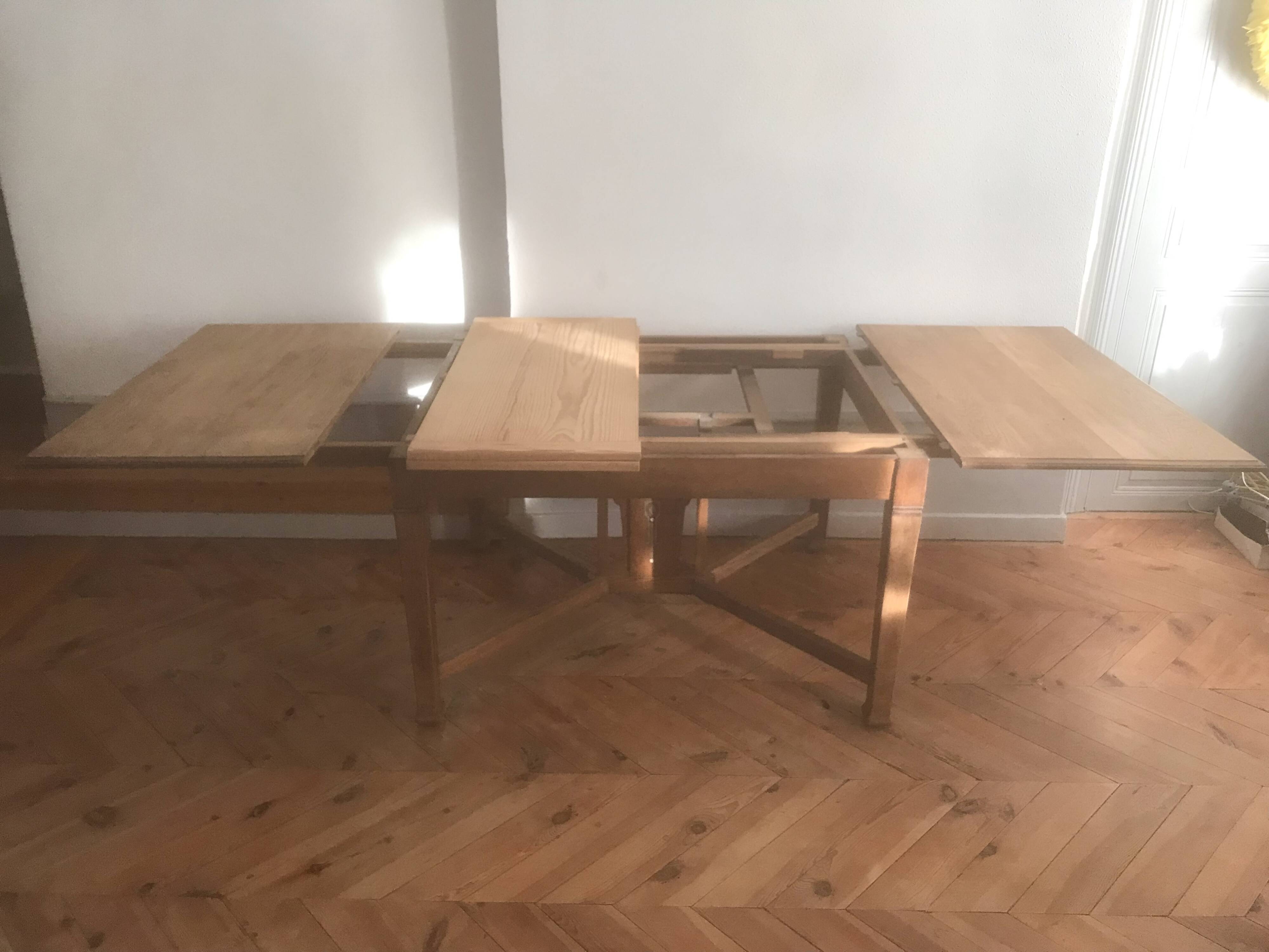 Gustave Serrurier Bovy 1900 Art Nouveau dining table