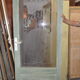 Porte avec un verre gravé "droguerie"