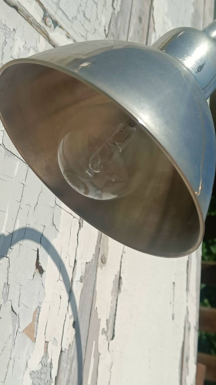 Chrome metal design table lamp – swan neck style