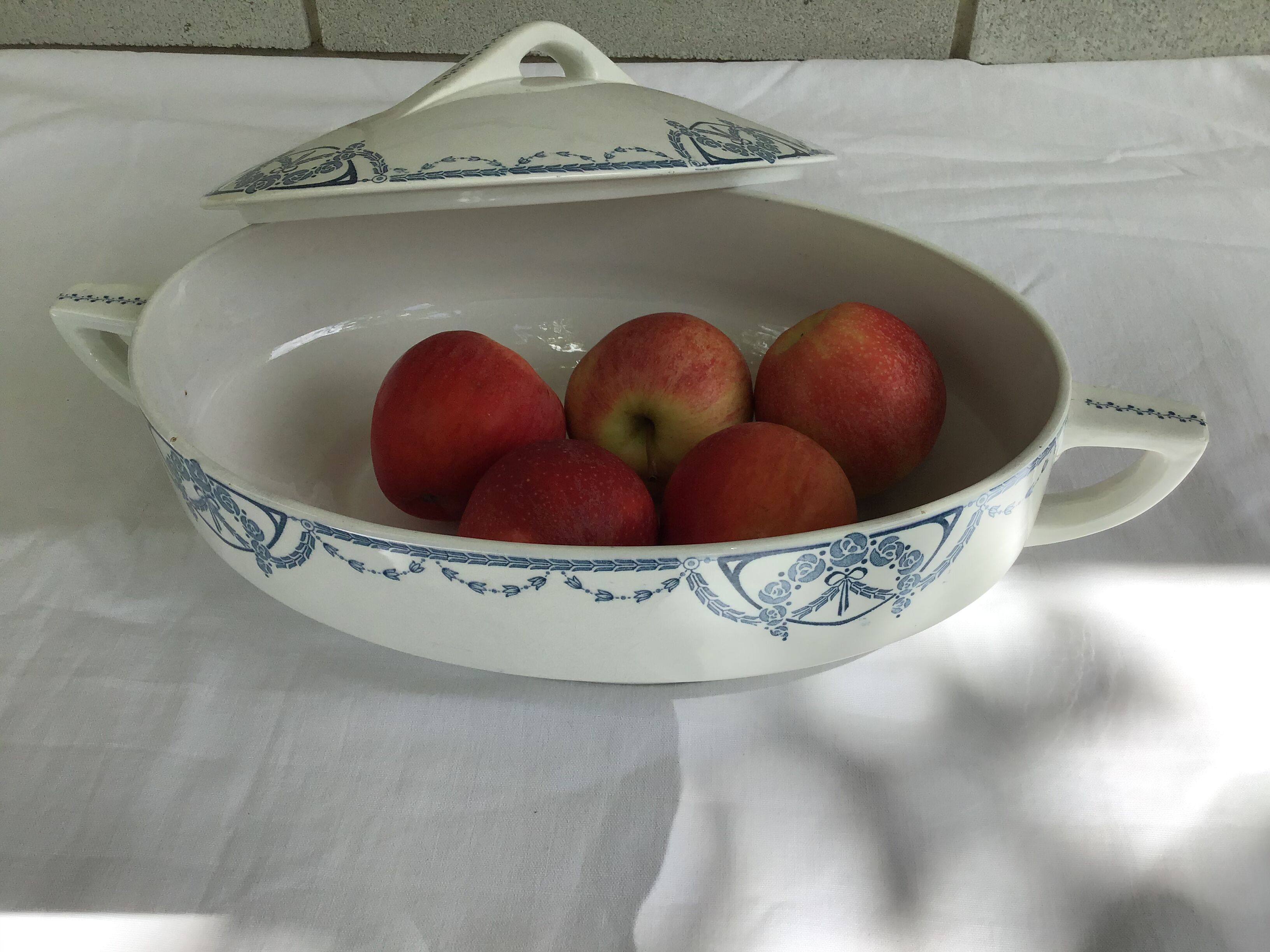 Soupière Terre de Fer oval Sarreguemines blue jeans decoration