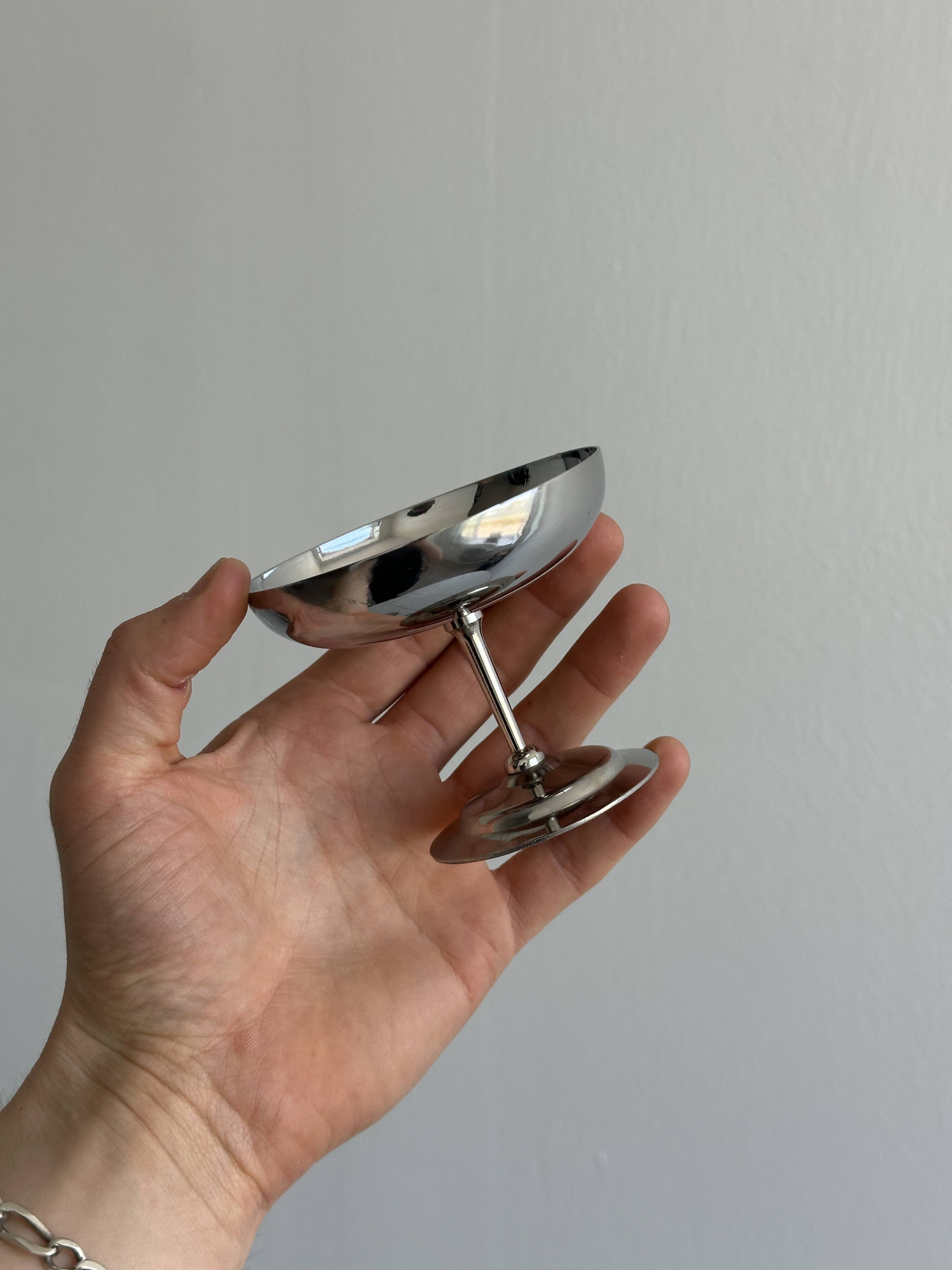 6 stainless steel cups