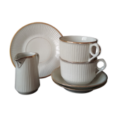 Ensemble petit déjeuner en porcelaine blanche et liseré doré