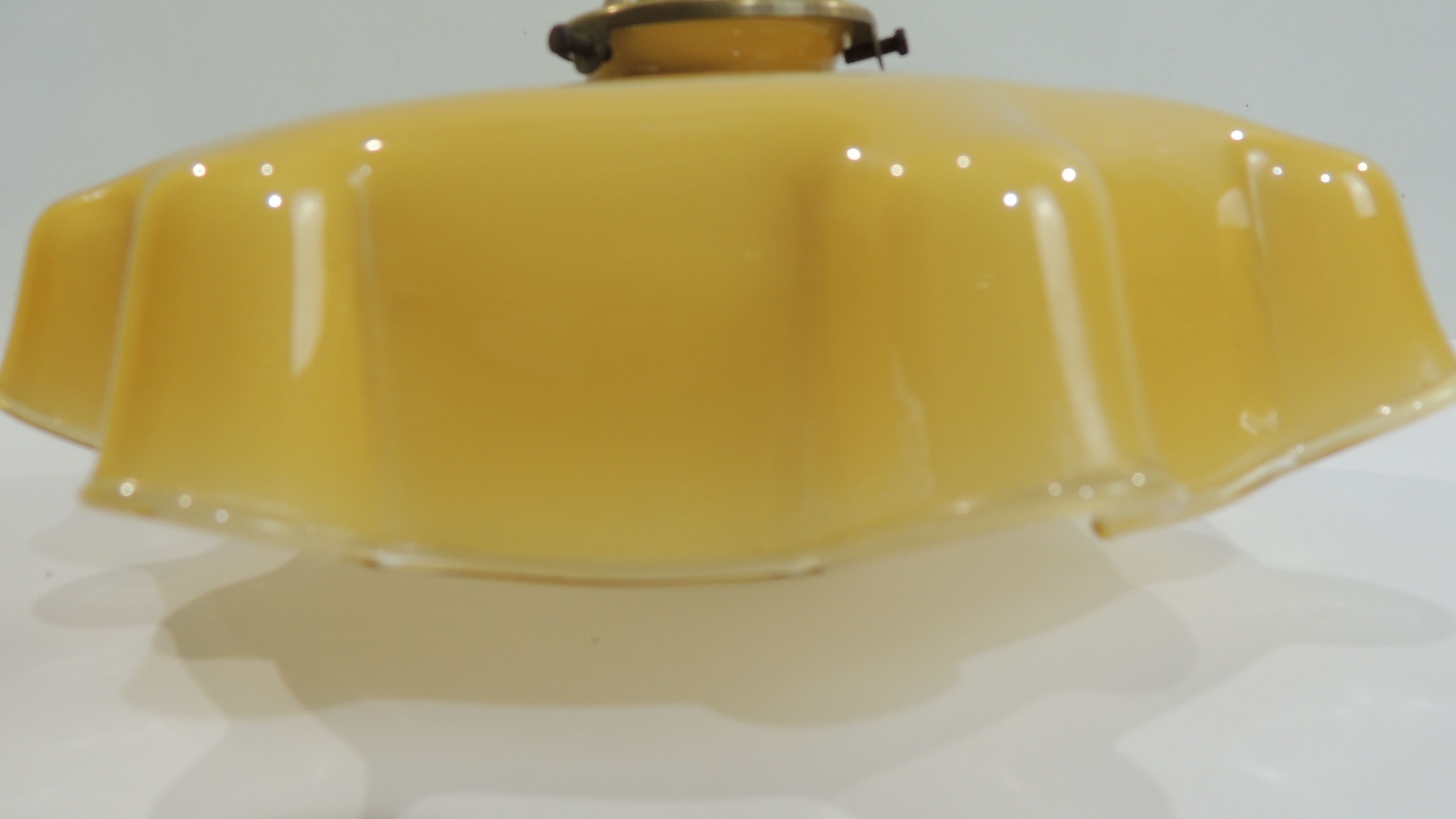Suspension opaline vintage 1950