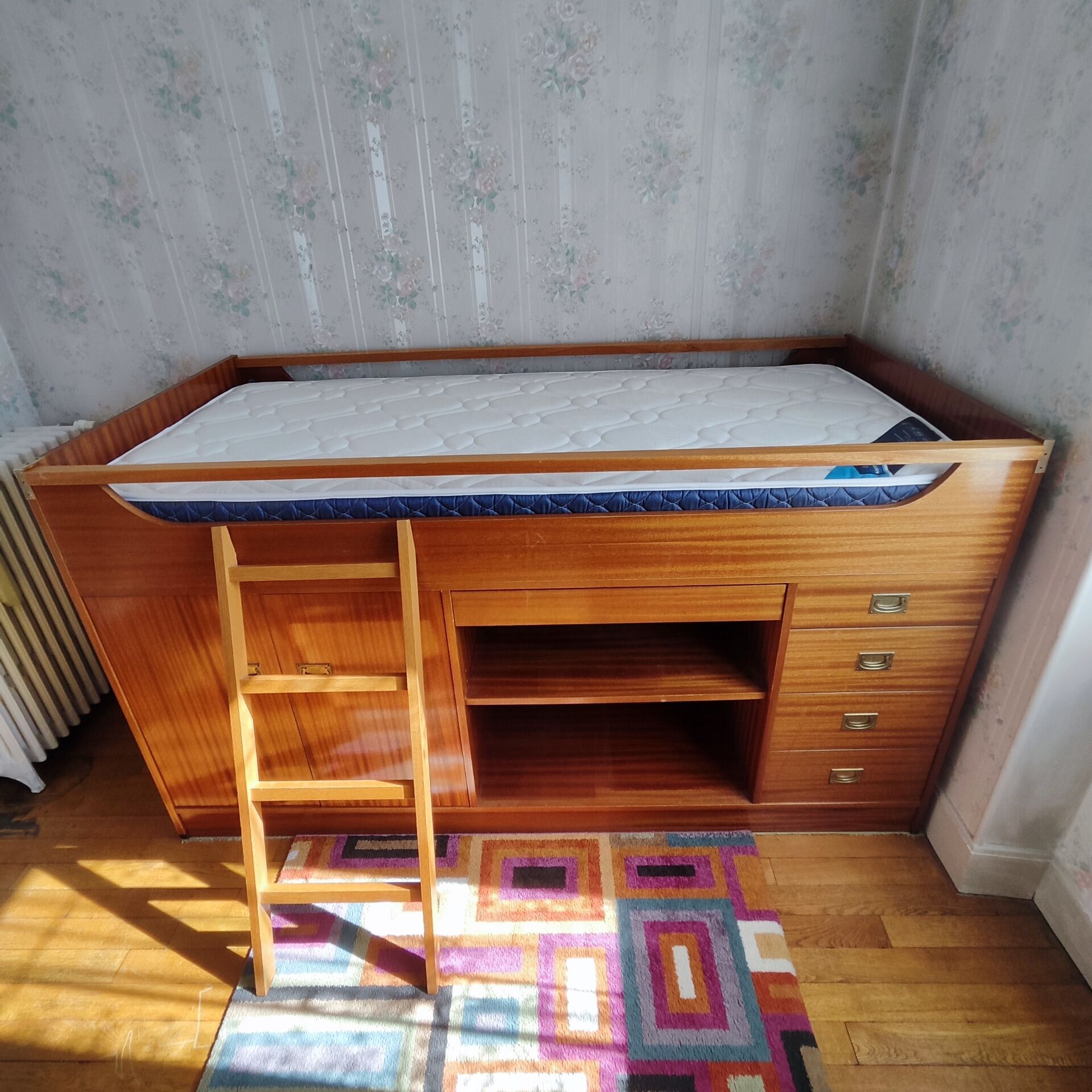 Lit compact avec bureau et rangement Vintage