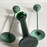Bougeoirs en verre et métal vert